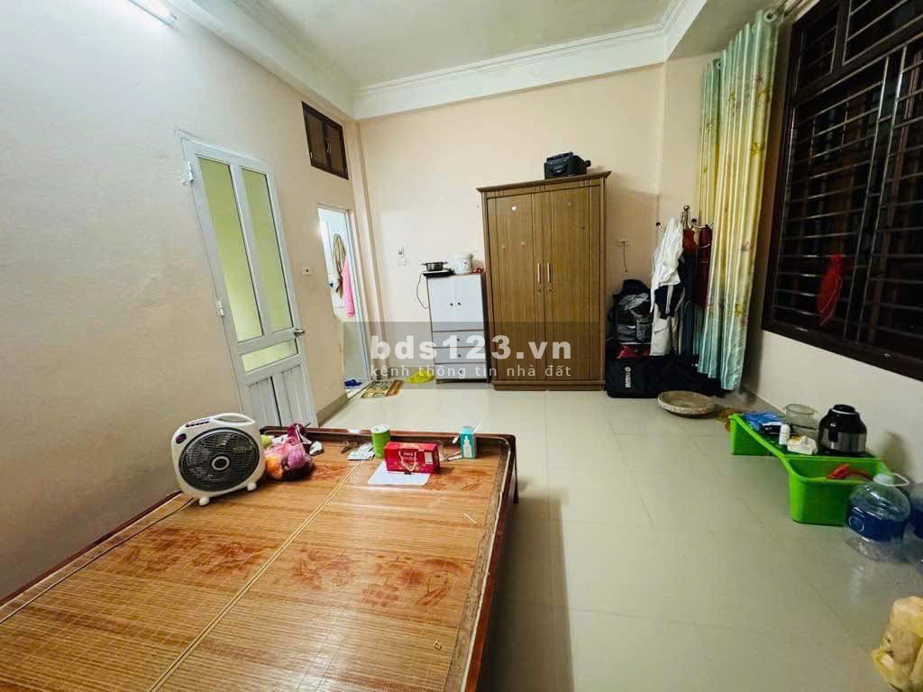 SIÊU VÍP! CC CẦN BÁN nhà Ở 28 m2 x 5 tầng, ngõ Phùng Khoang. Chỉ nhỉnh 5 tỷ