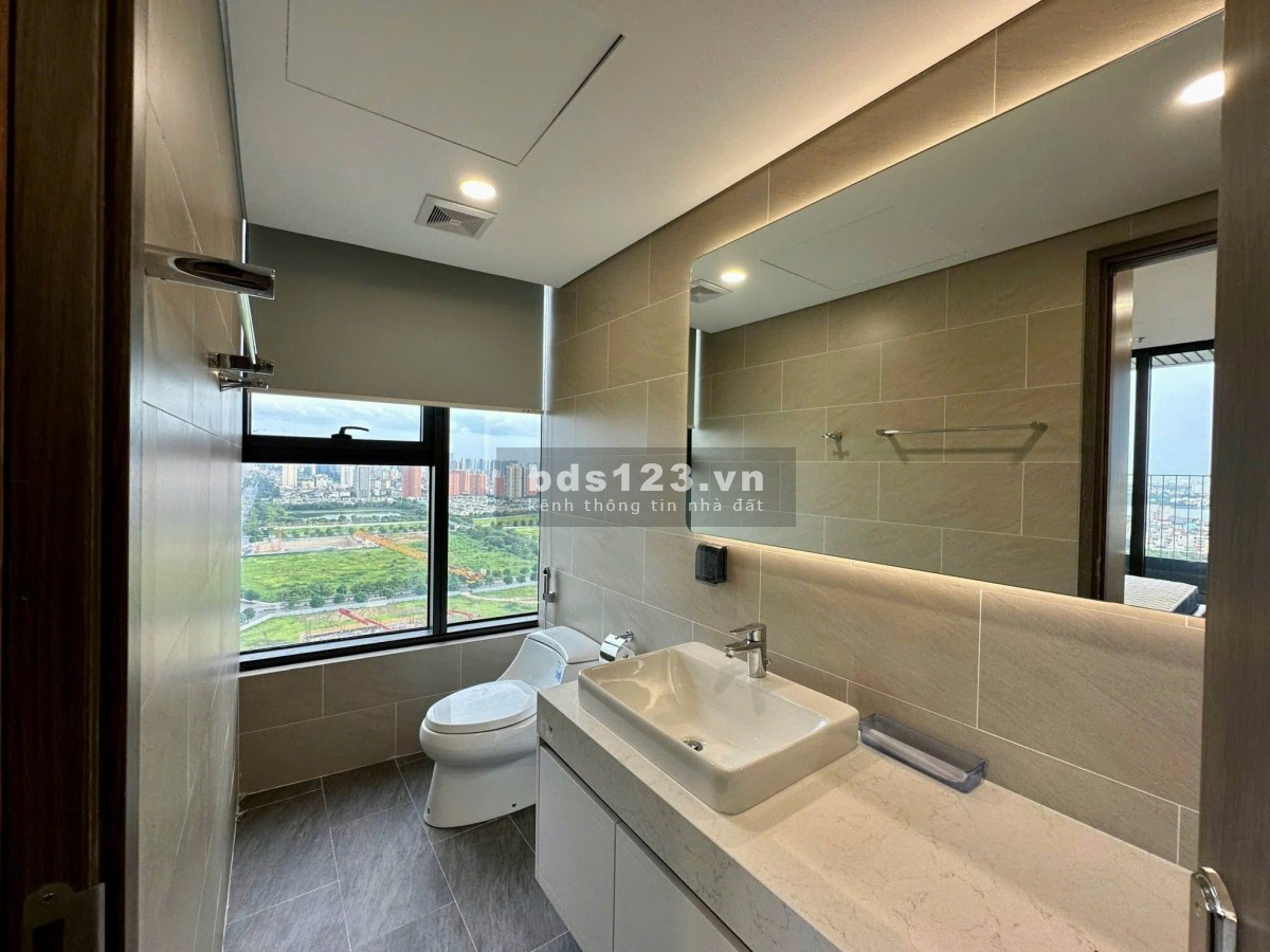 [HIẾM] CHO THUÊ CĂN HỘ 4 NGỦ N01T7, DT 142 M2, FULL ĐỒ VIEW HỒ TÂY