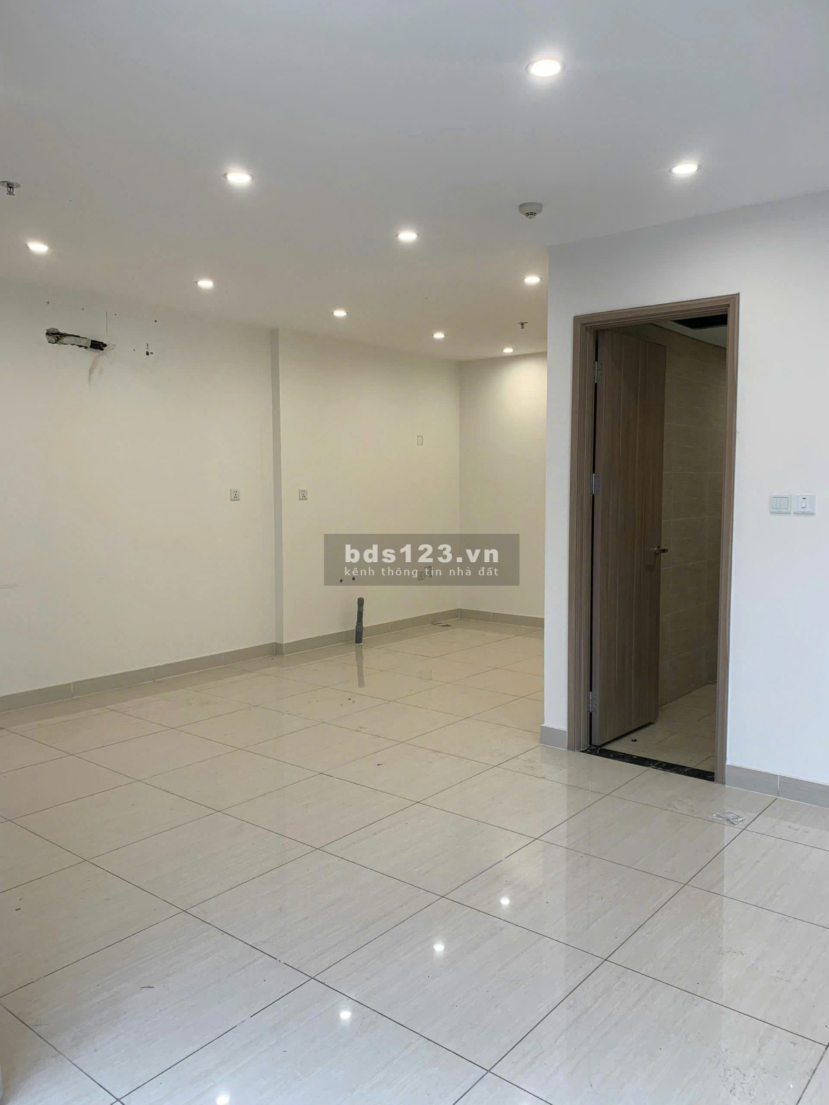 BÁN GẤP CĂN 2N LẤY TIỀN MUA NHÀ TO HƠN