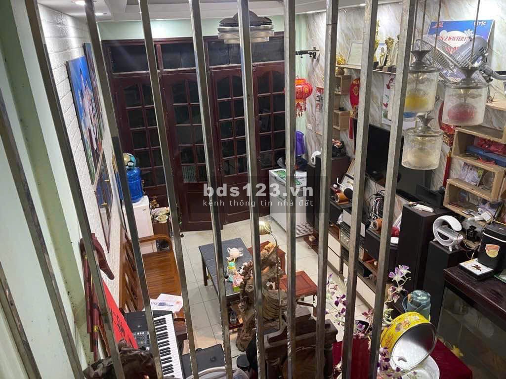 TIN HÓT!!! Bán nhà đẹp 21m2 x 5 tầng, Ngõ Dân Trí Cao Phùng Khoang Chỉ nhỉnh 3 tỷ