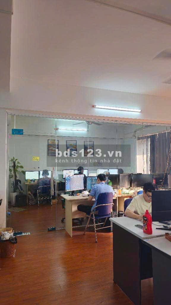 Siêu Phẩm Chung Cư Tầng 8 DT: 131m2 nhỉnh 7 tỉ Mặt Đường Tố Hữu