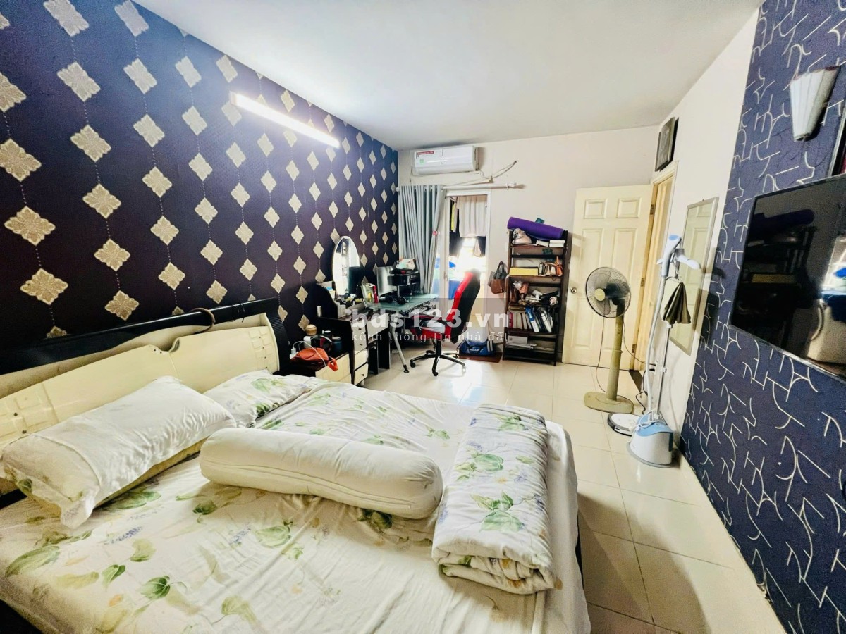 Chung cư Phan Xích Long, Phú Nhuận: 75m2 - 2p ngủ, 2wc, Đủ NT, 13tr/tháng