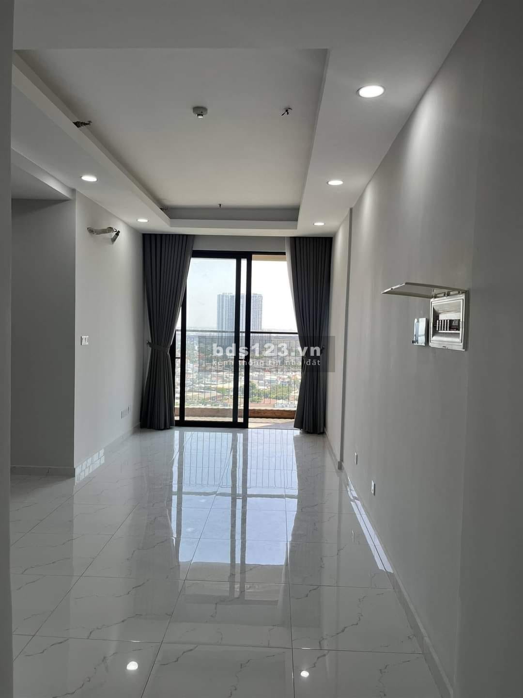 Cho thuê căn hộ 2PN2WC tầng thấp, view hồ bơi tại chung cư Opal Thuận An - Gọi e Mỹ: 0987 588 029