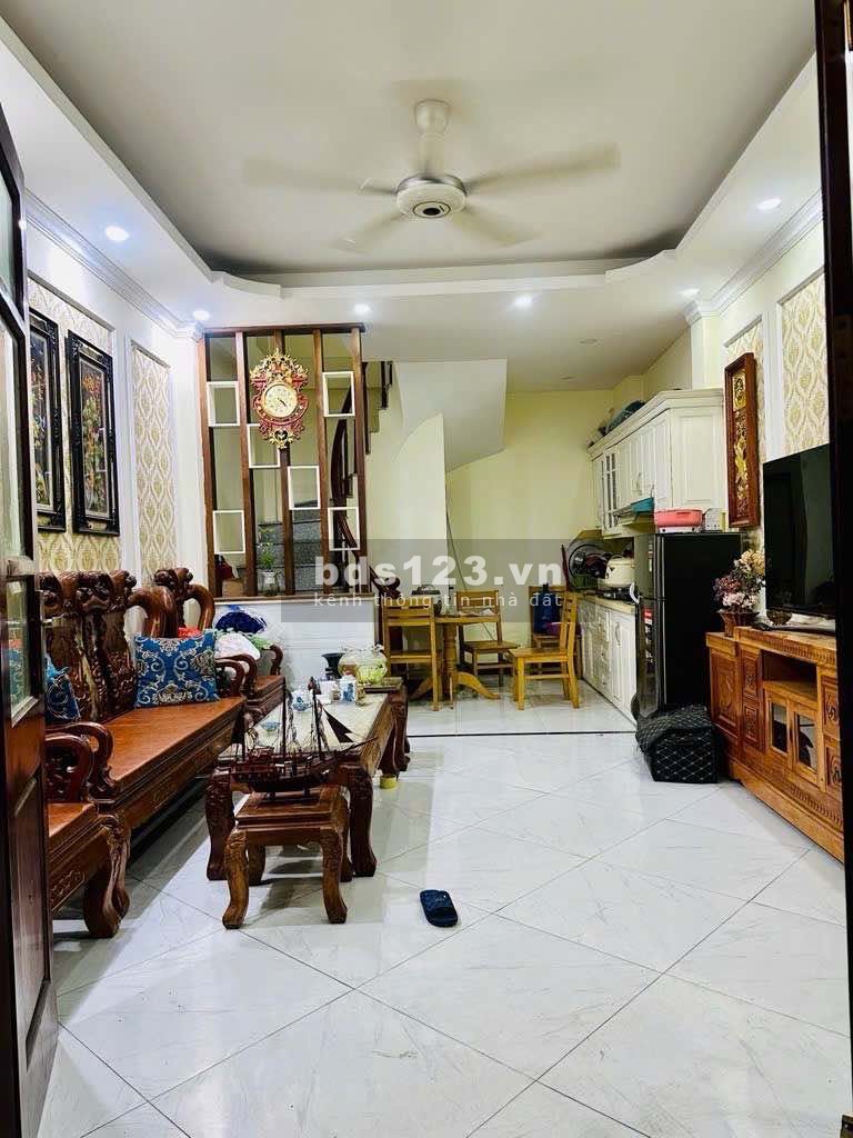 Bán nhà Xuân Phương, 5 tầng, dân xây, full nội thất, về ở ngay, diện tích 30 m2, giá 4.78 tỷ