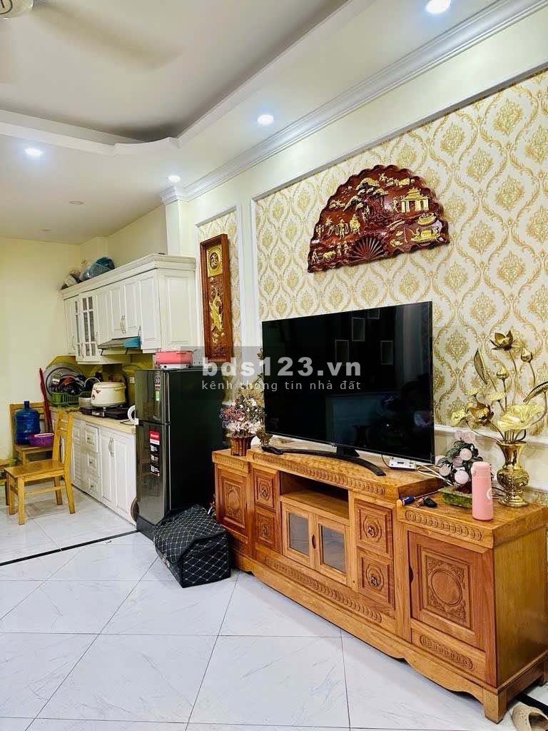 Bán nhà Xuân Phương, 5 tầng, dân xây, full nội thất, về ở ngay, diện tích 30 m2, giá 4.78 tỷ