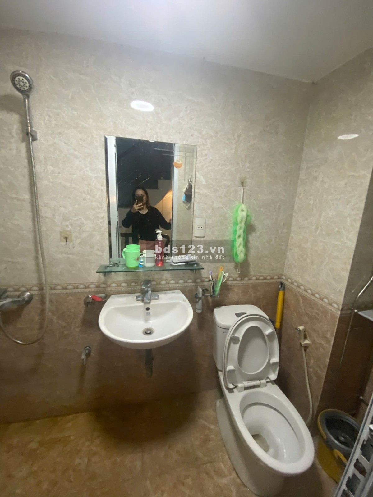 BÁN GẤP NHÀ 5 TẦNG ĐỘI CẤN - GẦN Ô TÔ - KINH DOANH GIÁ CHỈ 6x ỷ