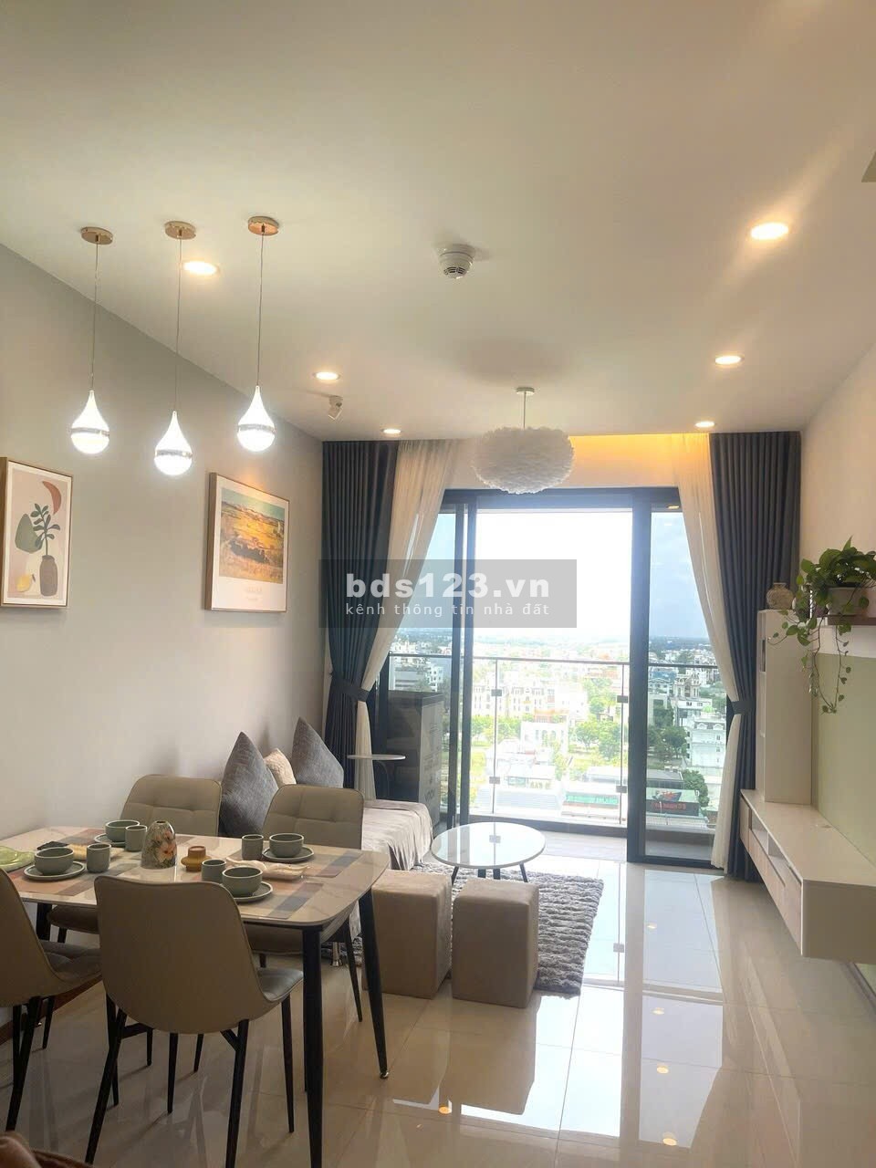 Chủ gửi cho thuê căn hộ 2 phòng ngủ cao cấp, hướng Đông Nam thoáng mát tại One Verandah Quận 2