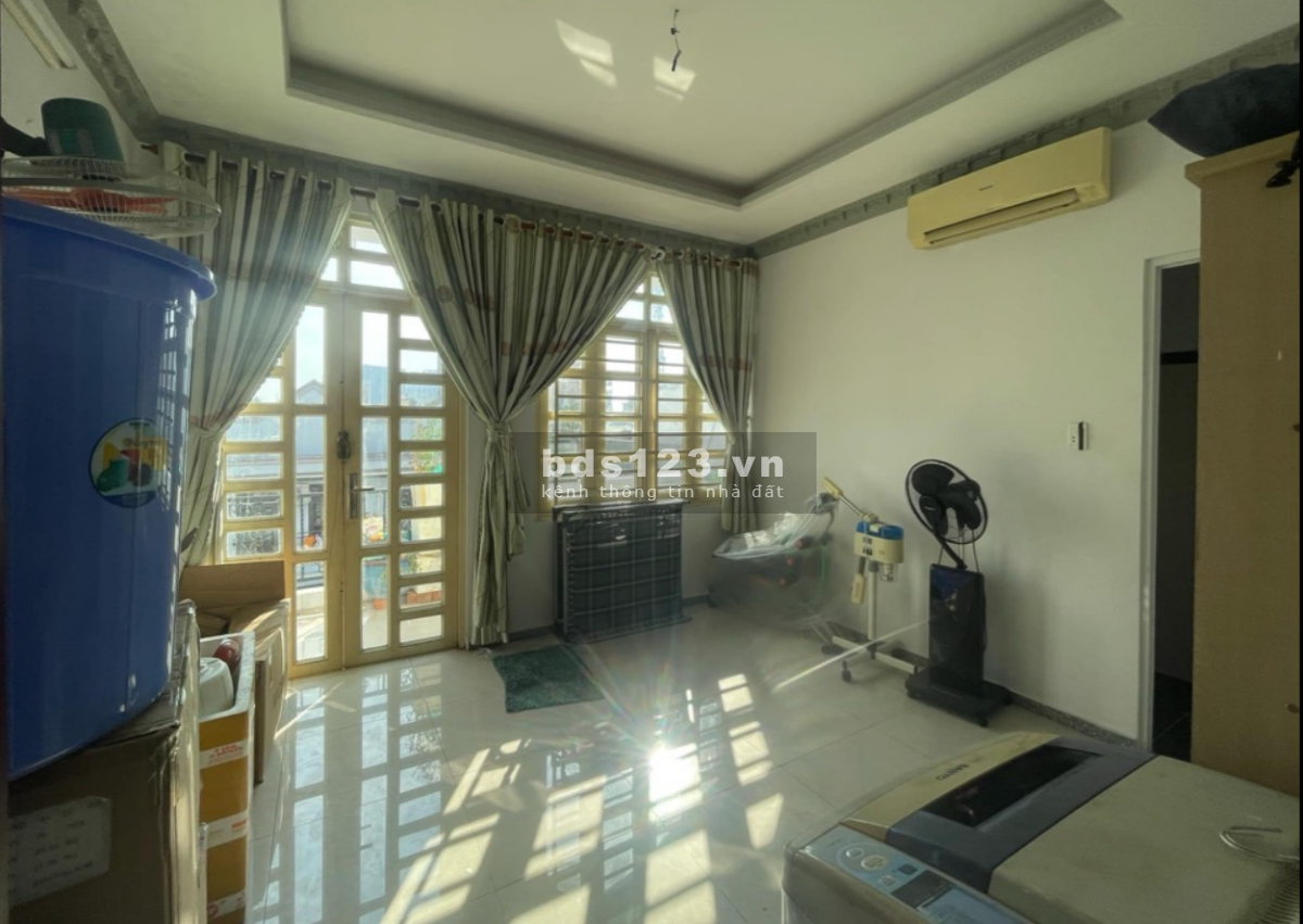Bán nhà 4 TẦNG - MẶT TIỀN gần đường LÊ VĂN THỊNH, P. Cát Lái, Quận 2 giá 6,2 tỷ TL.