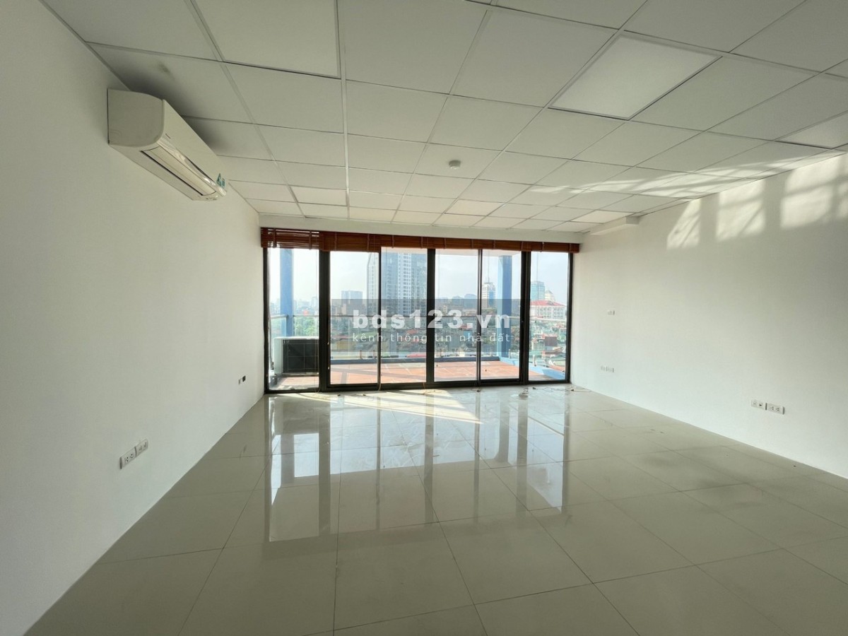 Cho thuê văn phòng tại địa chỉ 156 Kim Mã, 150m2, mới đẹp