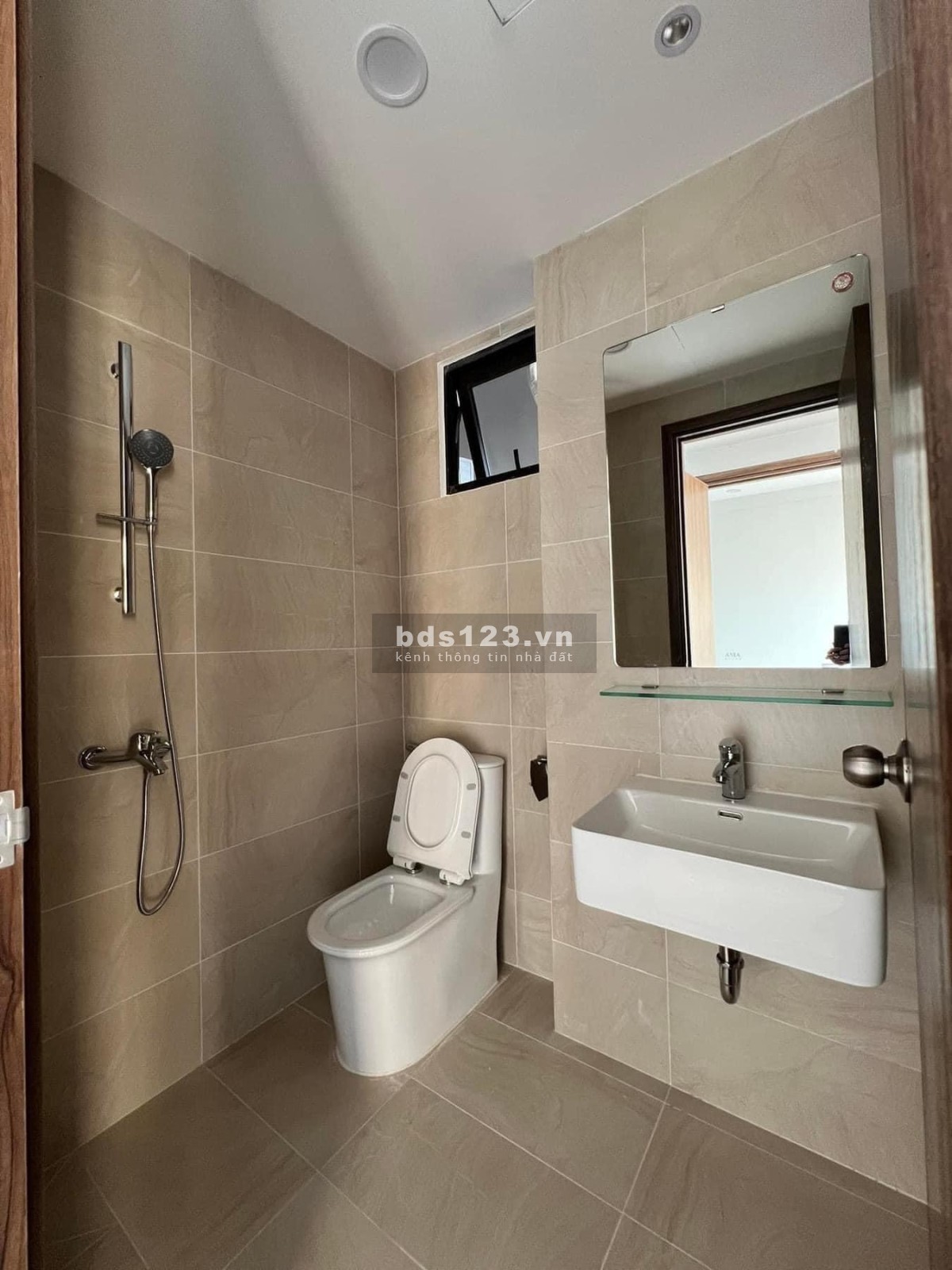 Cho thuê căn hộ 2PN2WC tầng thấp, view hồ bơi tại chung cư Opal Thuận An - Gọi e Mỹ: 0987 588 029