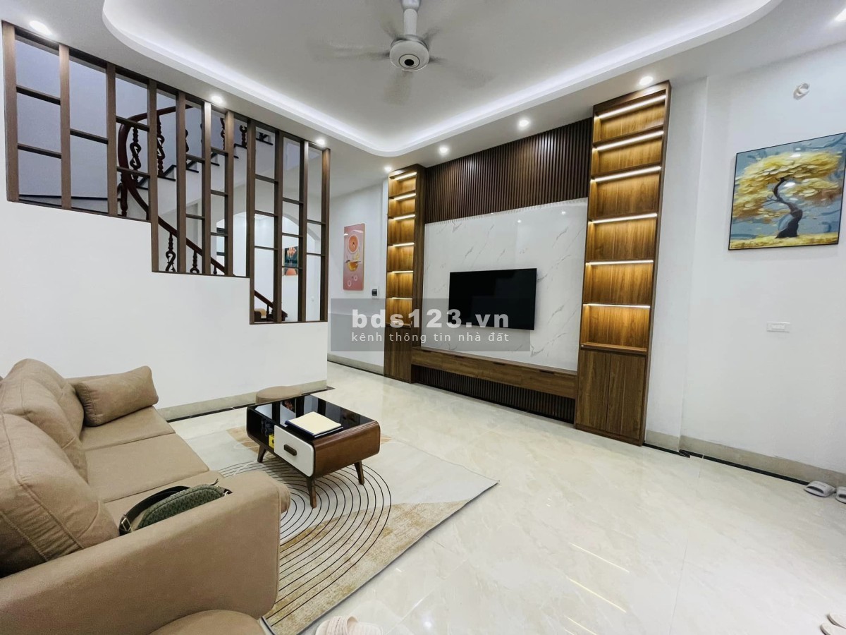 NHÀ ĐẸP 50M2 HỒ TÙNG MẬU - MỚI TINH TƯƠM - XÁCH VA LI ĐẾN Ở