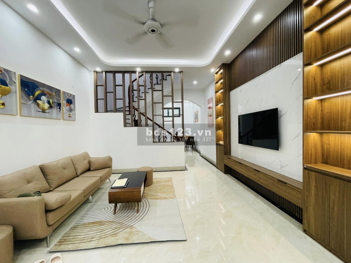 NHÀ ĐẸP 50M2 HỒ TÙNG MẬU - MỚI TINH TƯƠM - XÁCH VA LI ĐẾN Ở
