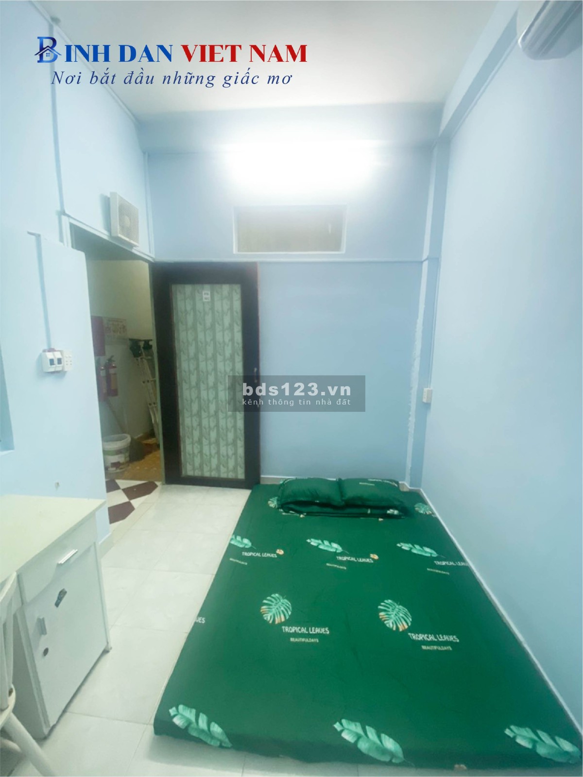 Phòng riêng đủ tiện ích giá rẻ, 10.6m2, wc trong phòng, cửa sổ hành lang.