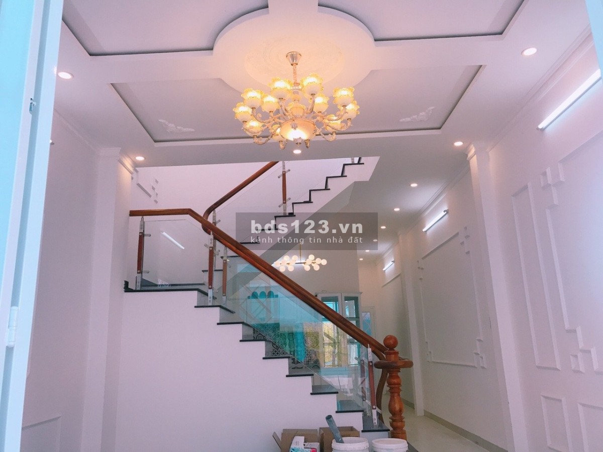 Thương 0799599986 Chính chủ bán nhà Lê Văn Sỹ 63m2/ 825 Triệu ngay chợ Nguyễn Văn Trỗi, SHR
