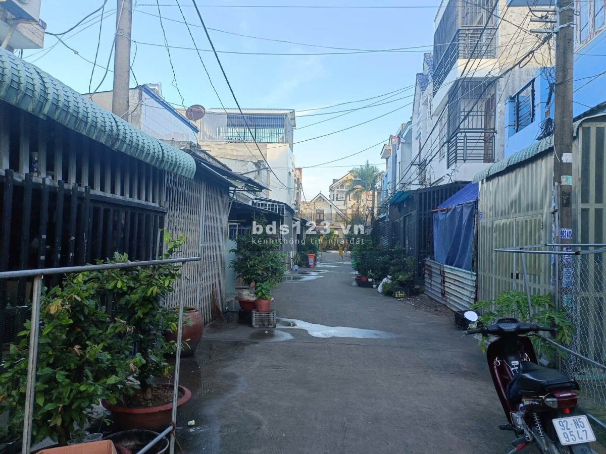 CHÍNH CHỦ CẦN BÁN LÔ ĐẤT PHẠM VĂN HAI - BÌNH CHÁNH - 48M2- SHR