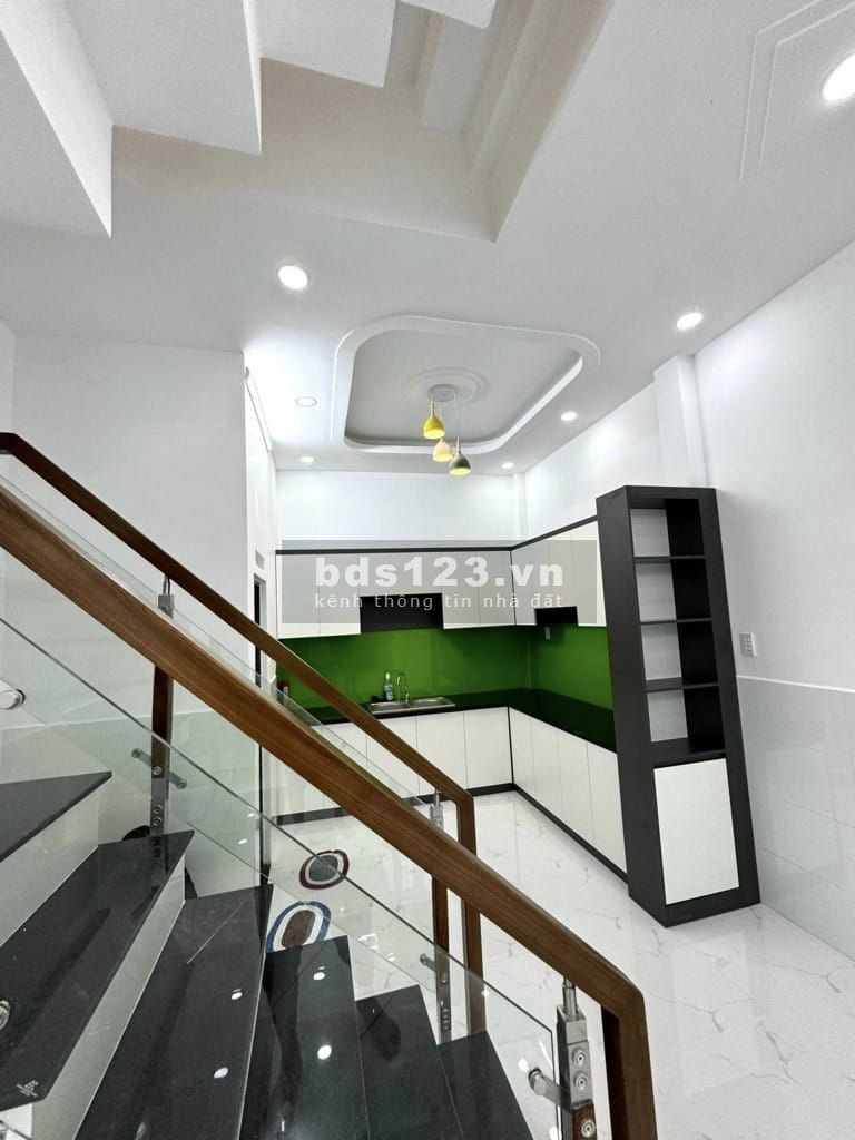 NHÀ ĐÚC 3 TẤM MỚI TINH - HẺM ĐẸP THÔNG - SỔ NỞ HẬU HOÀN CÔNG ĐỦ