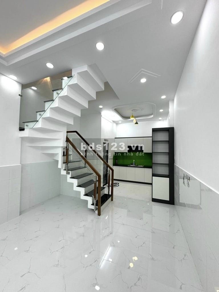 NHÀ ĐÚC 3 TẤM MỚI TINH - HẺM ĐẸP THÔNG - SỔ NỞ HẬU HOÀN CÔNG ĐỦ