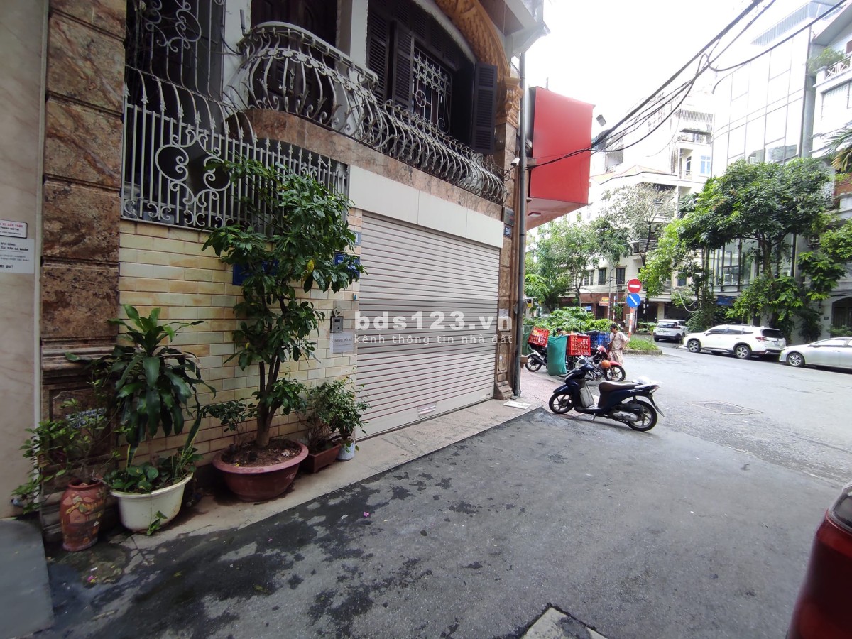 BÁN NHÀ PHỐ ĐẶNG THÙY TRÂM CẦU GIẤY 70M 5 TẦNG ÔTÔ TRÁNH MẶT PHỐ KINH DOANH NGÀY ĐÊM 31,2TỶ