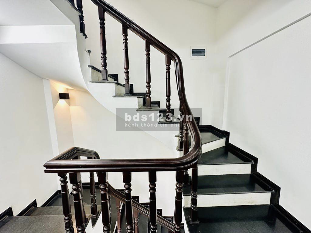 Chính chủ bán nhà Quan Hoa - 47m2 x 6T x 10p khép kín full NT - dòng tiền 45tr/tháng - nhỉnh 6 tỷ