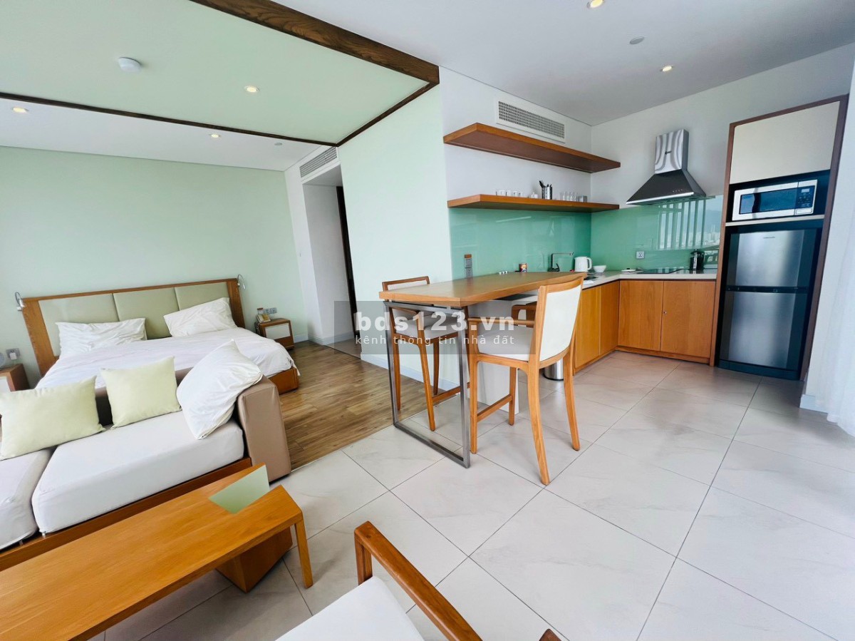 Chủ kẹt tiền giảm 300 triệu bán gấp căn 2PN View trực biển, tặng đầy đủ nội thất, sổ đỏ rõ ràng