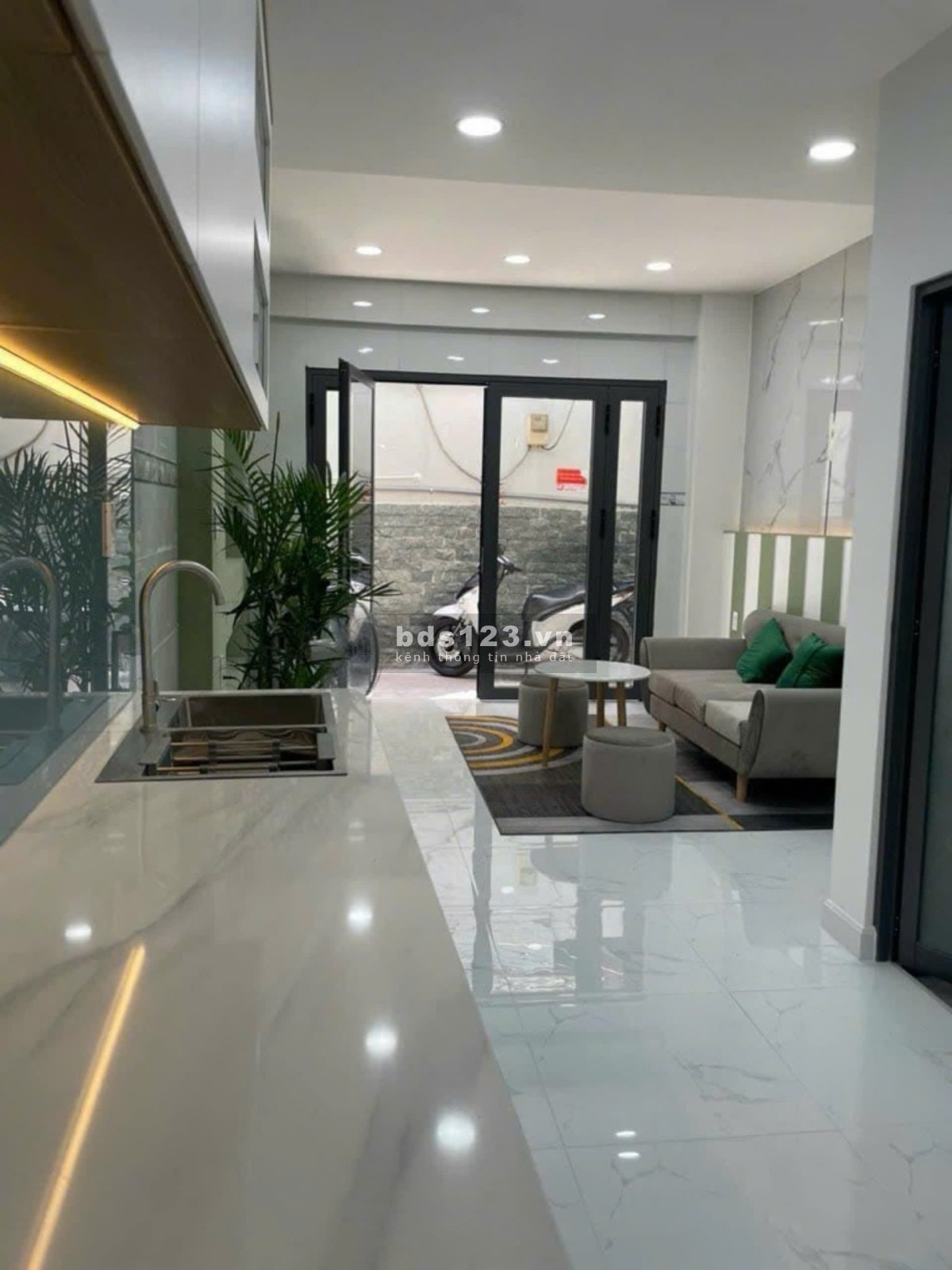 NHÀ MỚI NỘI THẤT CỰC ĐẸP XỊN XÒ - NHÌN LÀ MÊ - ĐẸP LUNG LINH