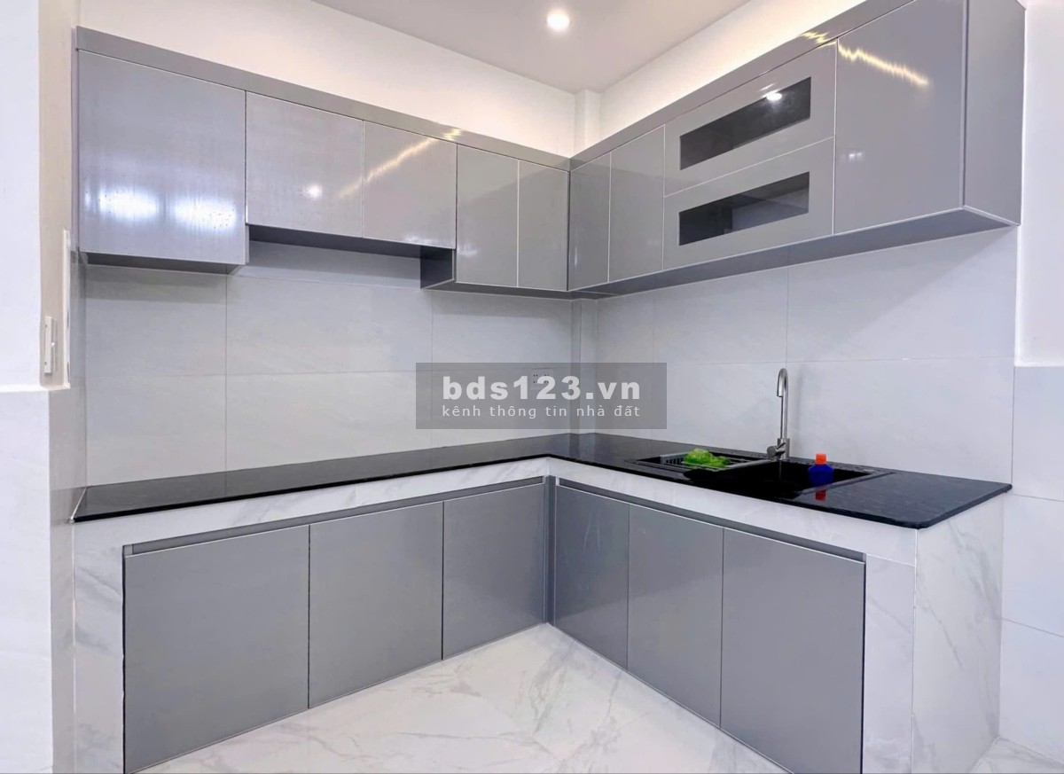 NHÀ ĐẸP ĐỊA CHỈ TÀI LỘC HẺM Ô TÔ 1 TRỤC NGAY CẠNH TÊN LỬA BÌNH TÂN.