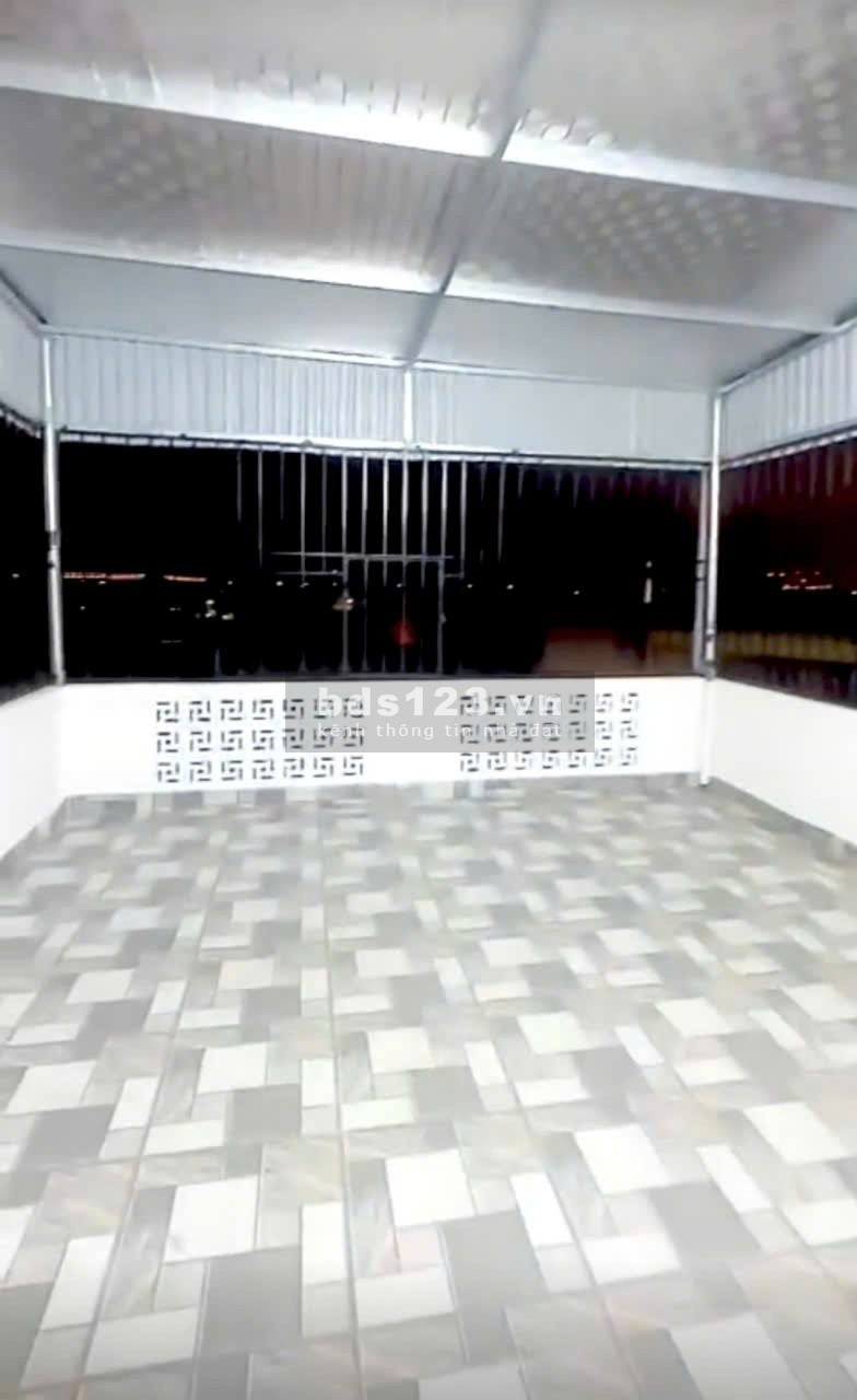 Cho thuê nhà 50m2, 6 tầng mới tinh tại tổ 8 Thạch Bàn