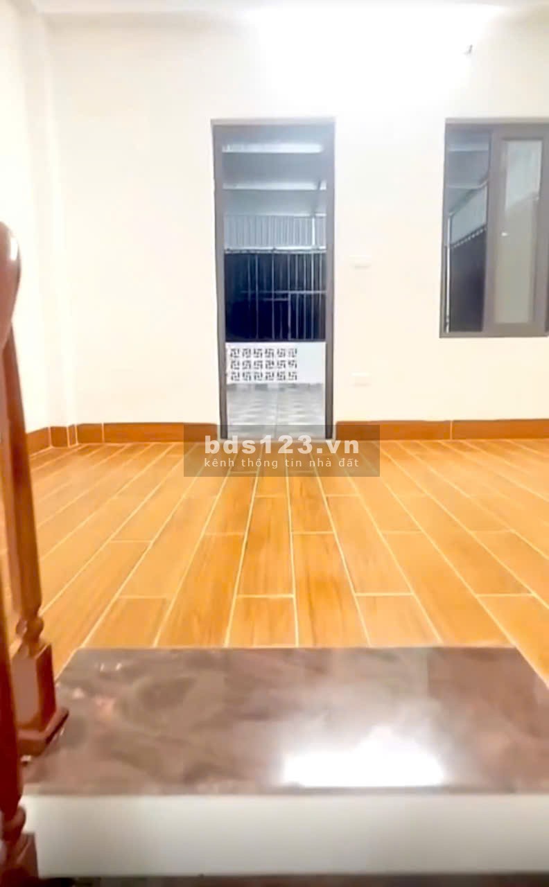 Cho thuê nhà 50m2, 6 tầng mới tinh tại tổ 8 Thạch Bàn