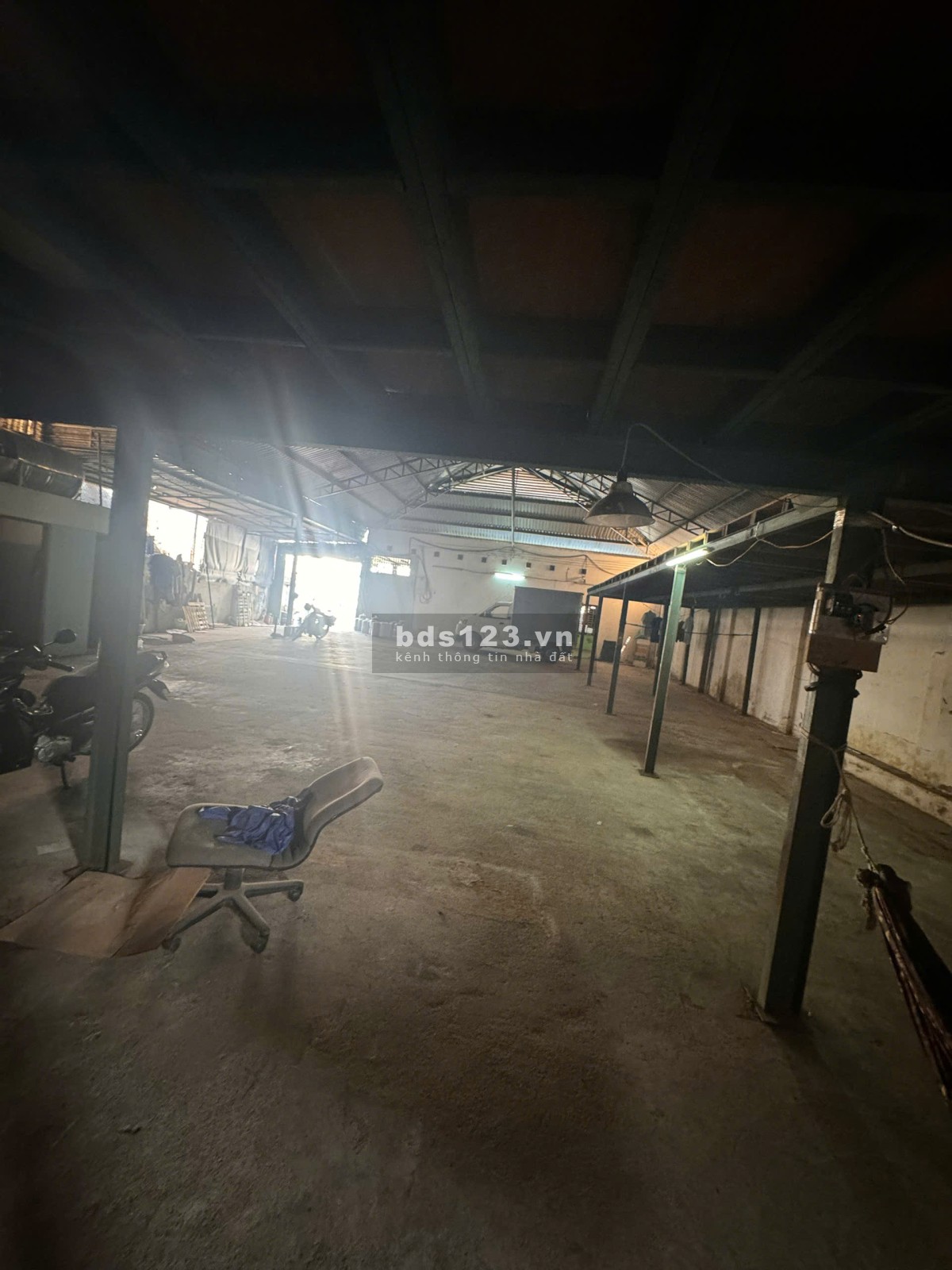 Chính chủ cho thuê kho xưởng 580m2 (chưa tính gác) 1 văn phòng mặt tiền mặt tiền đường Lê Hồng Phong