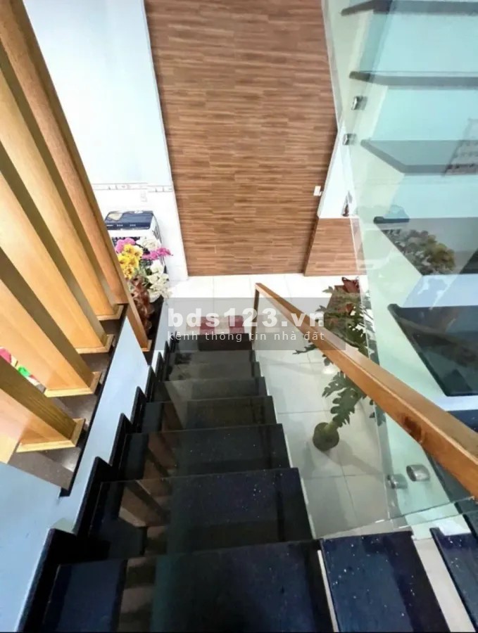 BÁN NHÀ ĐƯỜNG SƠN KỲ TÂN PHÚ DIỆN TÍCH LỚN - 68M2 HẺM XE HƠI, GẦN ĐƯỜNG LỚN- GIÁ 6,2 TỶ
