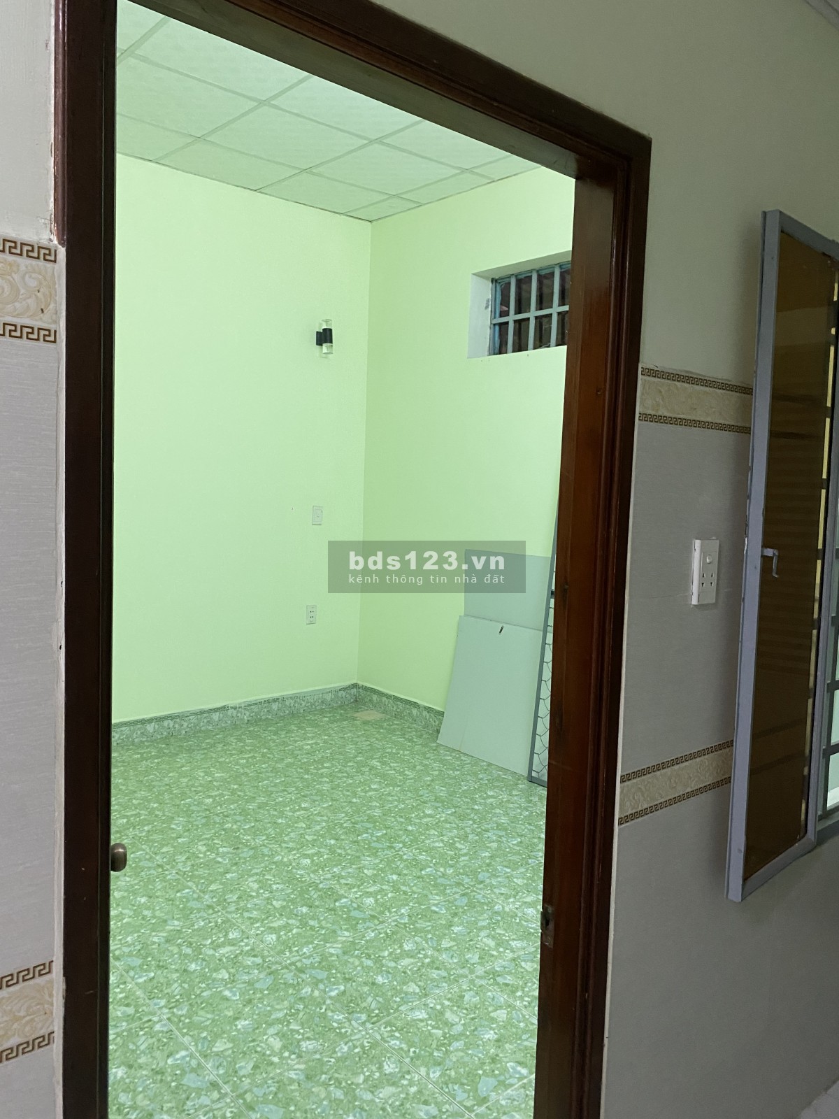 Cho thuê nhà Đặng Minh Khiêm Hướng Đông Nam 2pn 2wc. Em đăng giup nên không tiếp trung gian