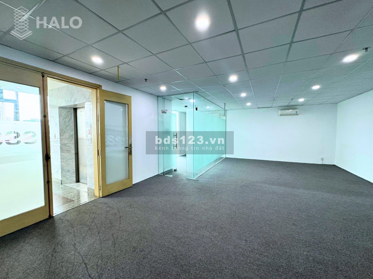 Văn phòng 200m2 đẹp view kính sang trọng đường Hồ Văn Huê - Phú Nhuận