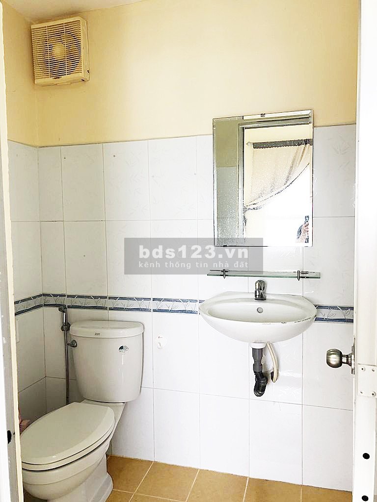 Chung cư A2 Vũ Huy Tấn, Bình Thạnh: 80m2, 3p ngủ, 2wc, 9.5tr, NTCB