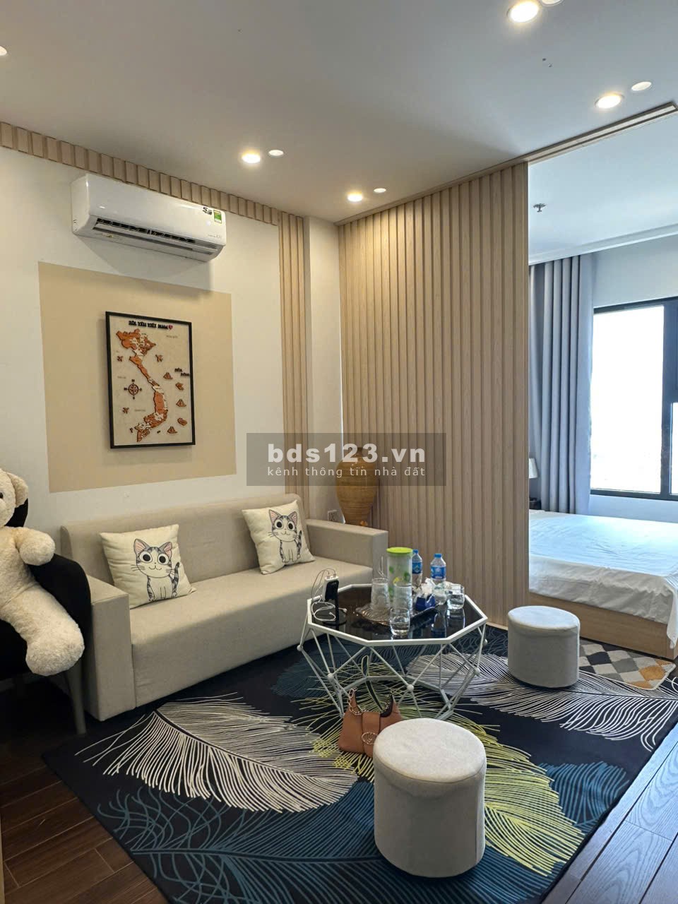 Cần bán nhanh Studio 28m có đồ 1.9 tỷ Vinhomes Smart City
