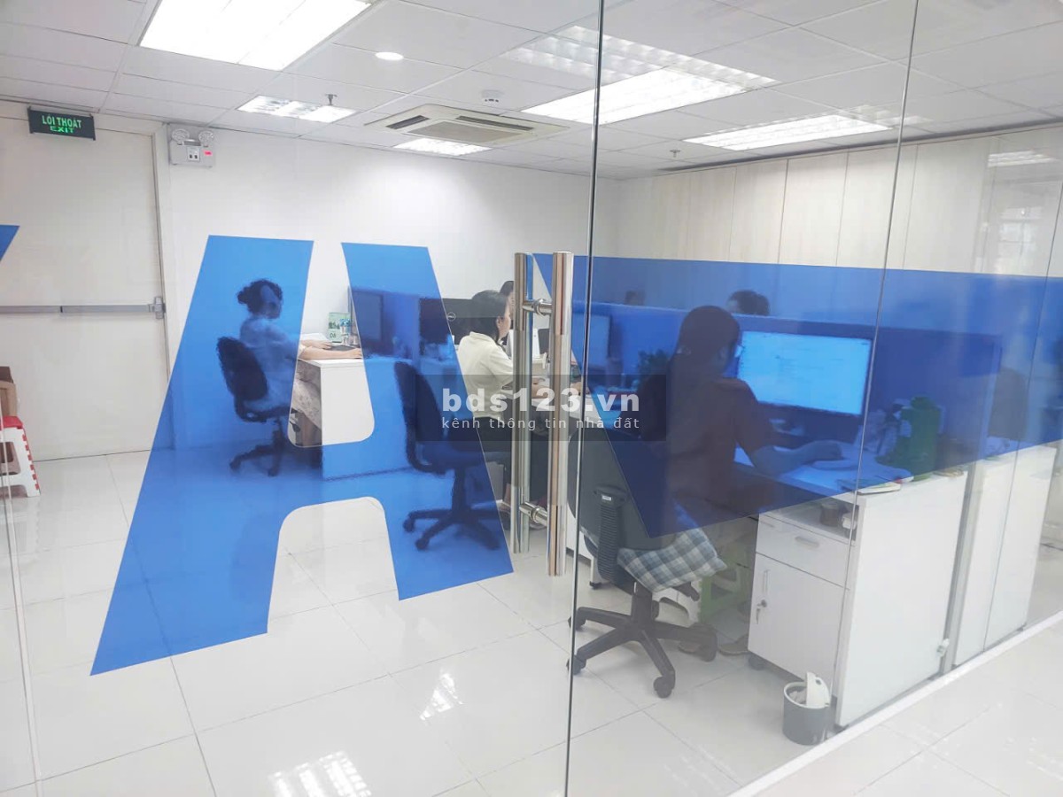Diện tích 96,76m2 - Giá thuê : đơn giá trước 17usd + phí quản lý 2usd/m2 = 19 usd (chưa VAT)