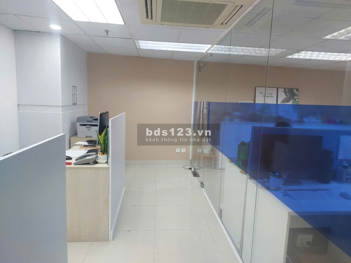 Diện tích 96,76m2 - Giá thuê : đơn giá trước 17usd + phí quản lý 2usd/m2 = 19 usd (chưa VAT)