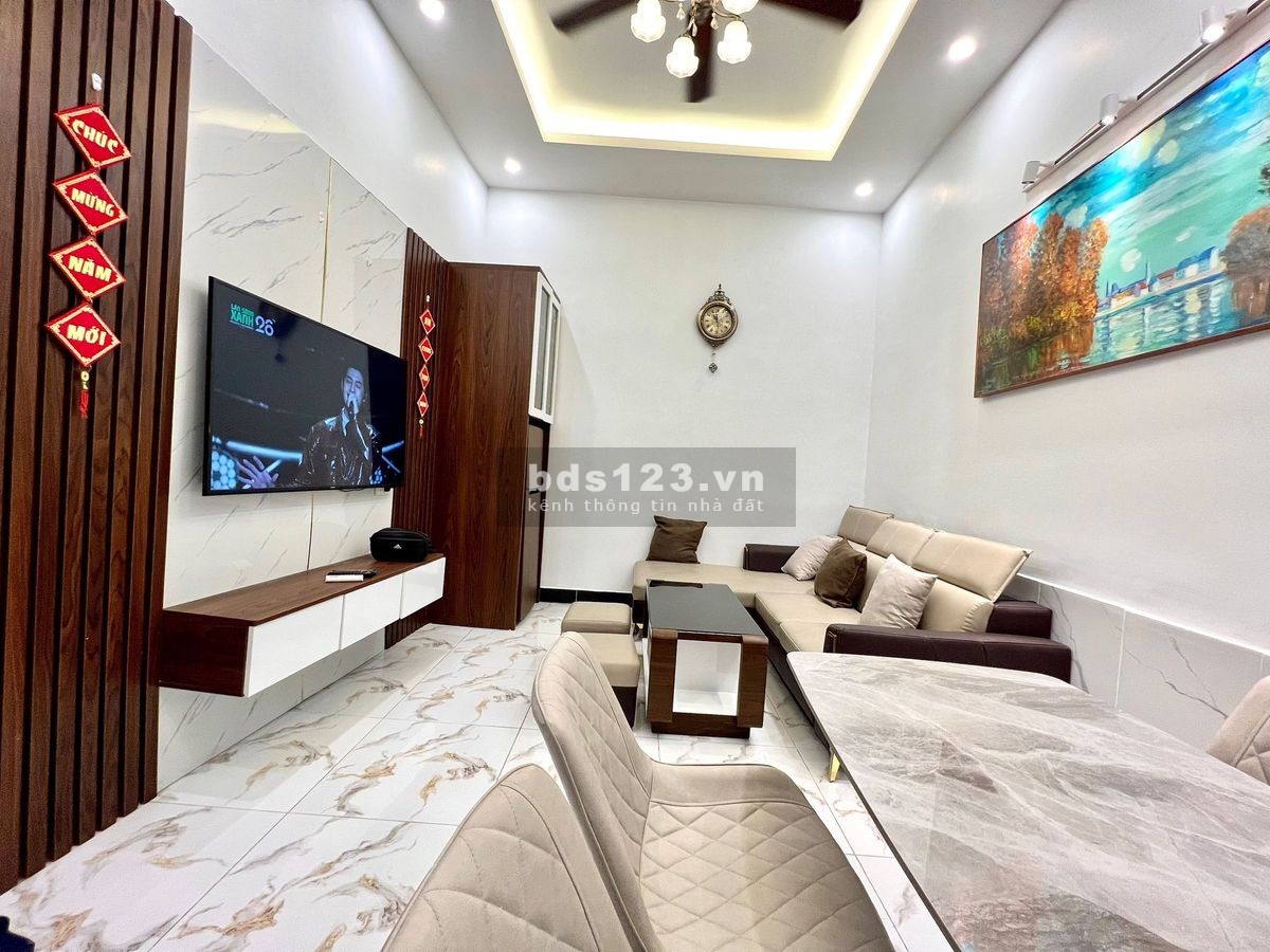 Bán nhà Tạ Quang Bửu, gần trương đh nôi tiếng bách khoa