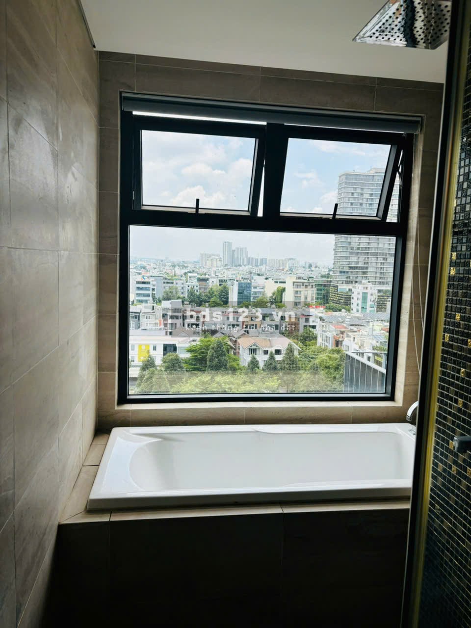 Tiin chuẩn- căn 3PN dự án One Verandah cần bán nhanh giá chỉ 8,25 tỷ (bao hết thuế phí, và 5% sổ)