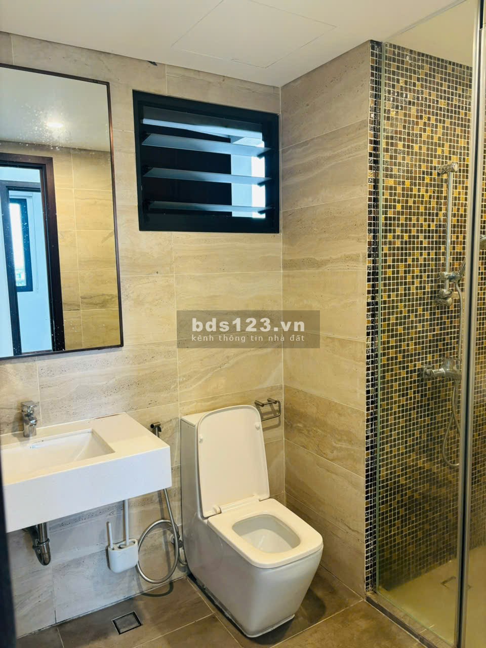 Tiin chuẩn- căn 3PN dự án One Verandah cần bán nhanh giá chỉ 8,25 tỷ (bao hết thuế phí, và 5% sổ)