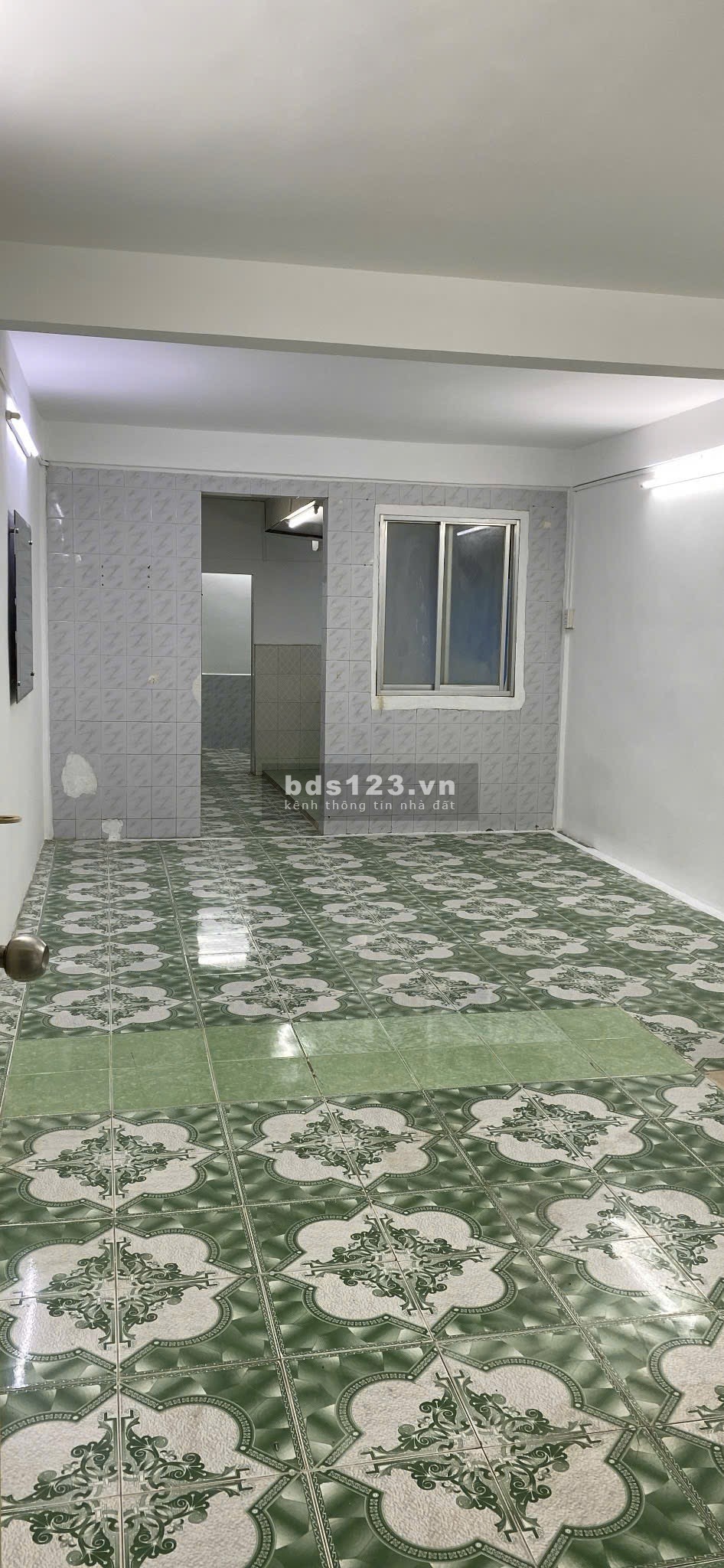 Cho thuê căn hộ 206 lô K cc Nguyễn Thiện Thuật, phường 1, quận 3