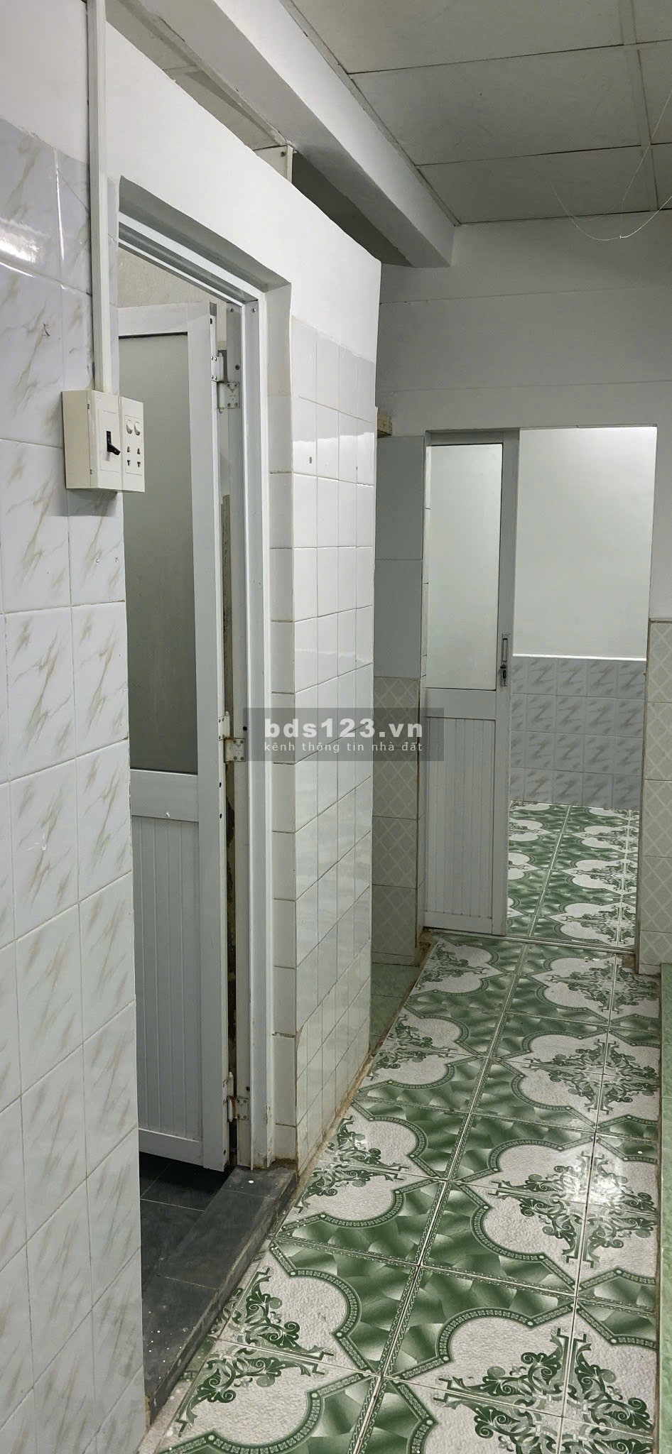 Cho thuê căn hộ 206 lô K cc Nguyễn Thiện Thuật, phường 1, quận 3