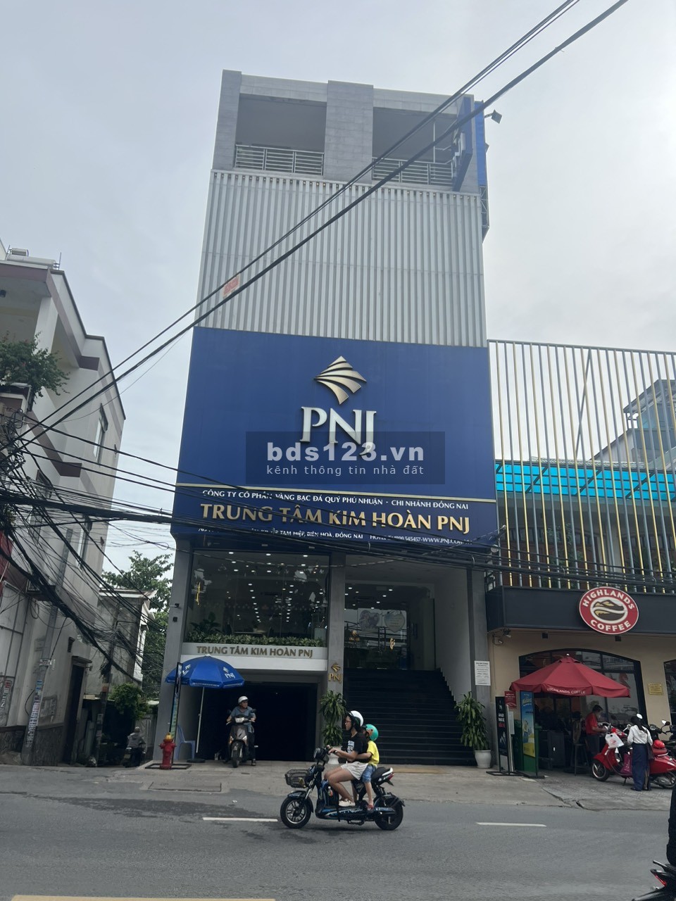 Cho thuê đất mặt tiền đường Nguyễn Hữu Trí (Cạnh trường Nguyễn Trung Trực mới xây)