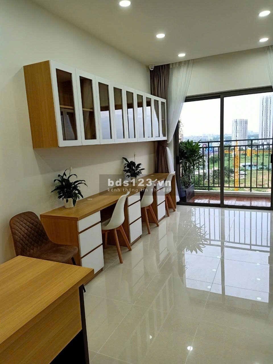 Văn Phòng Đẹp Nhứt Nách Không Thuê Thì Phí - The Sun Avenue