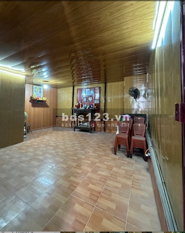 BỎNG TAY!Nhà riêng chính chủ Đê La Thành - Ba Đình, diện tích khủng 70m2 với tay chưa tới 8 tỷ