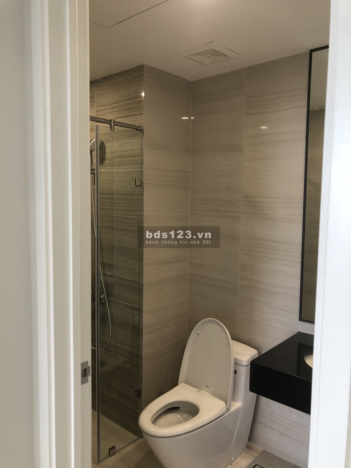 Emerald Golf View (Binh Duong) - 1 BR- Tầng 38 - Tower A - 2 tỷ 450 billion all in - Suất NN