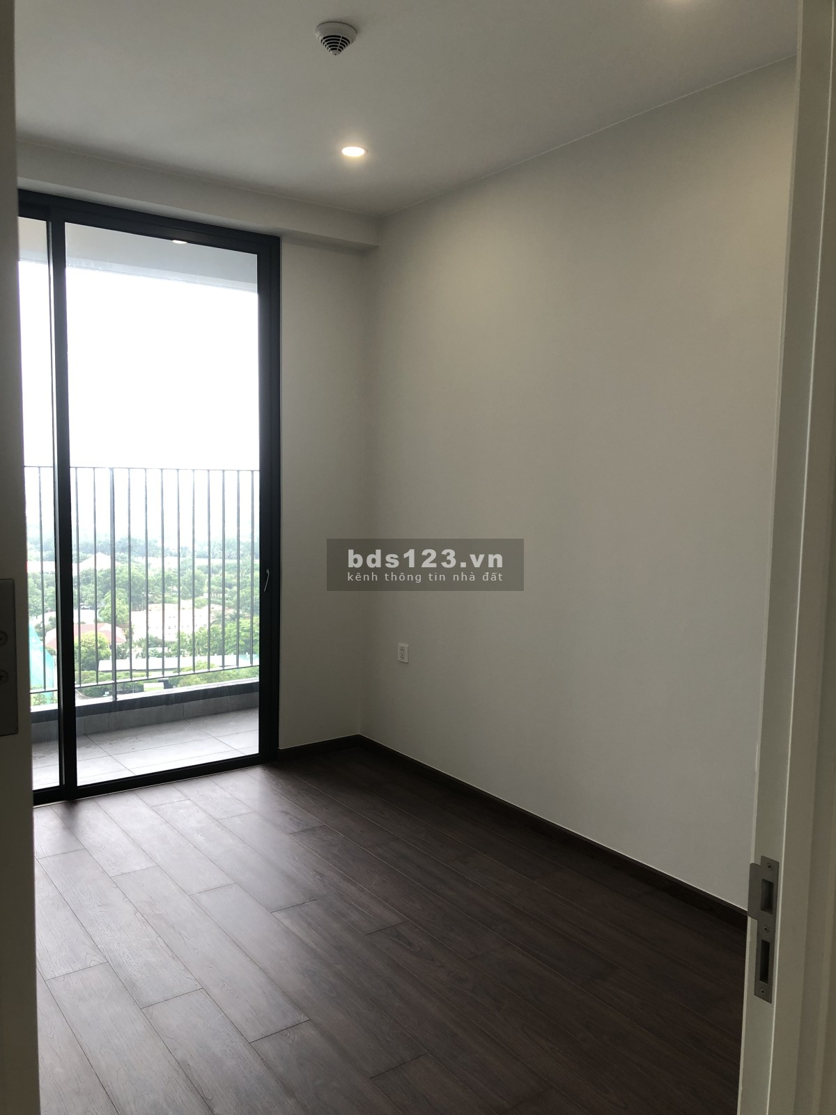 Emerald Golf View (Binh Duong) - 1 BR- Tầng 22 - Tower A - 2 tỷ 350 billion all in - Suất NN
