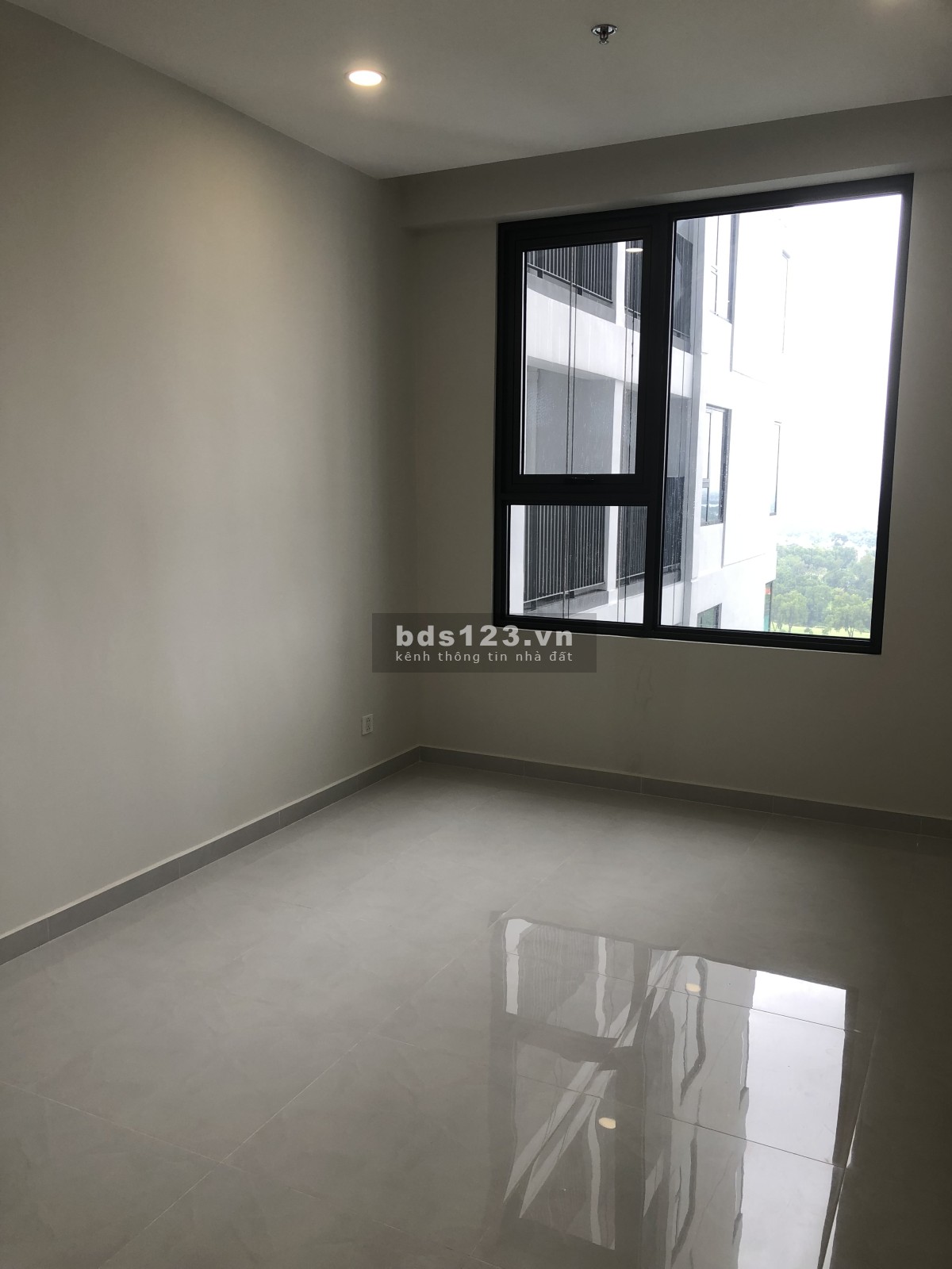 Emerald Golf View (Binh Duong) - 1 BR- Tầng 38 - Tower A - 2 tỷ 450 billion all in - Suất NN