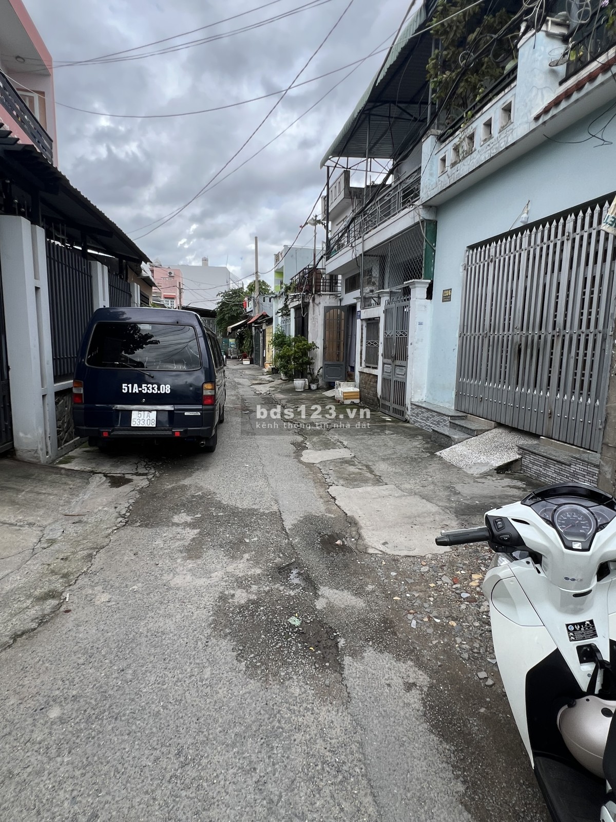 Bán nhà Quận 12, 92m2 hẻm rộng 10m cạnh đường Trường Chinh, giá đầu 5