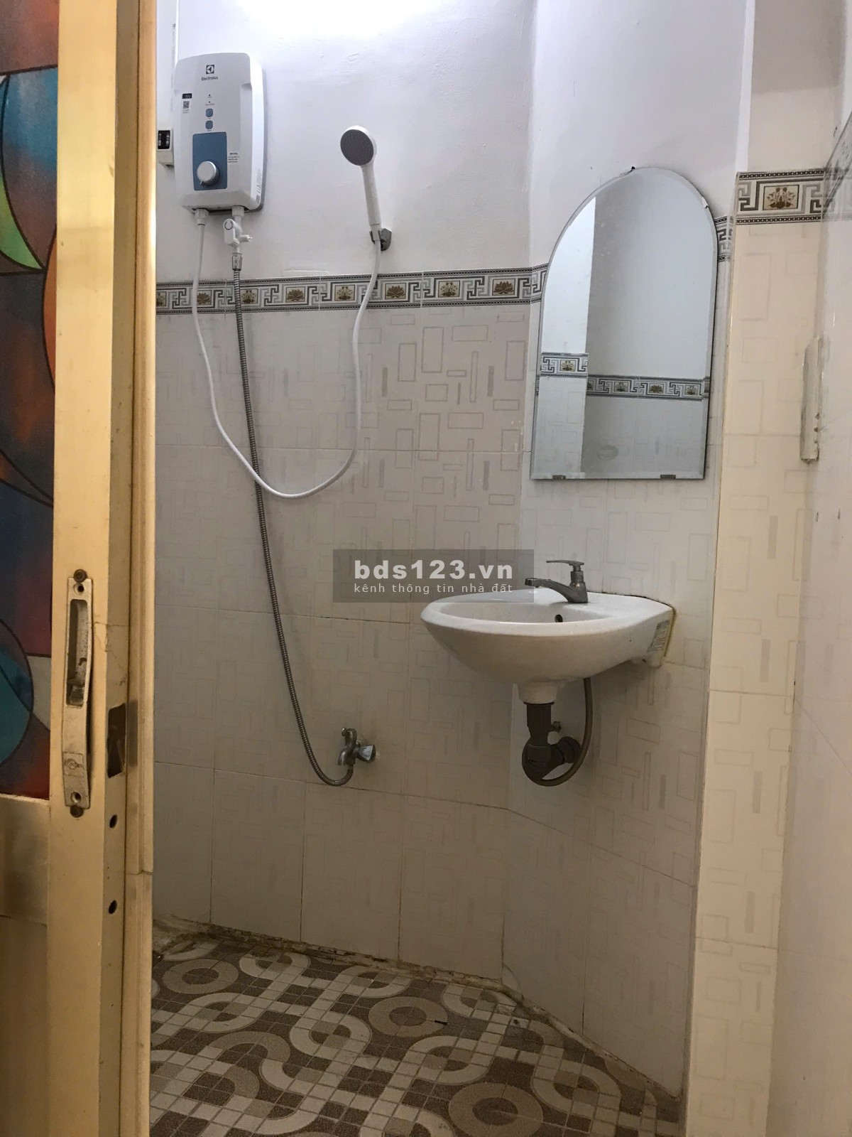 CĂN HỘ 1PN TÁCH BẾP CÓ BAN CÔNG RỘNG 30M2, FULL NỘI THẤT, HẺM 137 TRẦN ĐÌNH XU, GIÁ 7 TR/TH