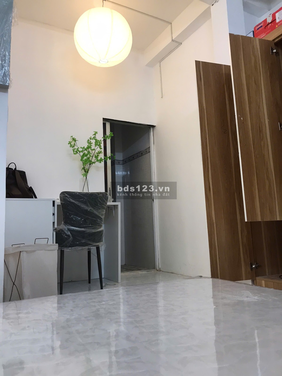 CĂN HỘ 1PN TÁCH BẾP CÓ BAN CÔNG RỘNG 30M2, FULL NỘI THẤT, HẺM 137 TRẦN ĐÌNH XU, GIÁ 7 TR/TH